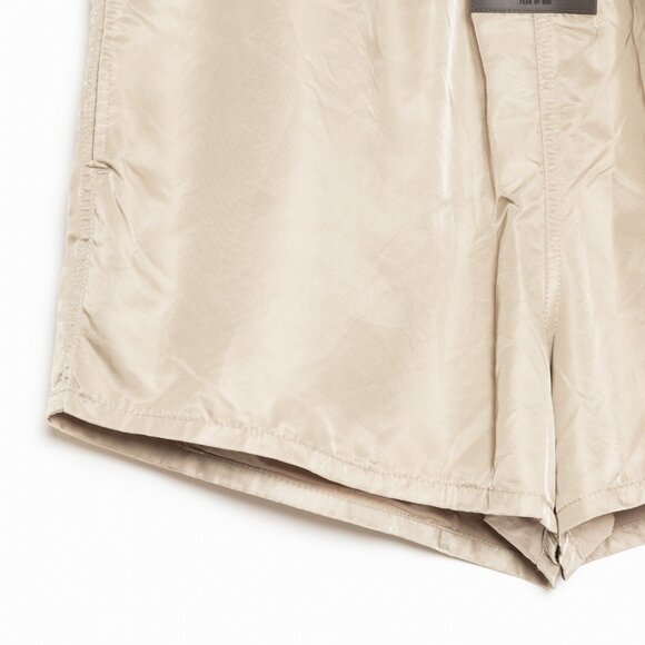 Fear of God Essentials Light Brown Oak Taslan Nylon Shorts - Mens M - Picture 4 of 16
